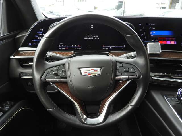 Cadillac エスカレード 7