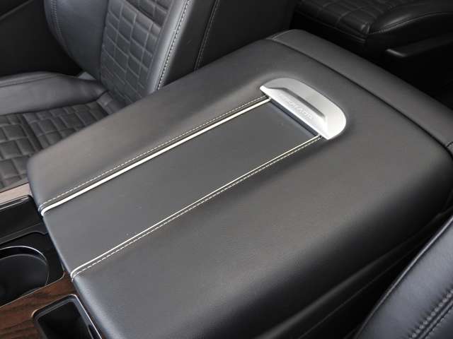 Cadillac エスカレード 10