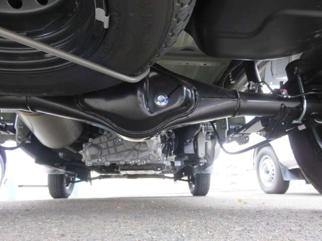 Nissan Clipper Truck 12