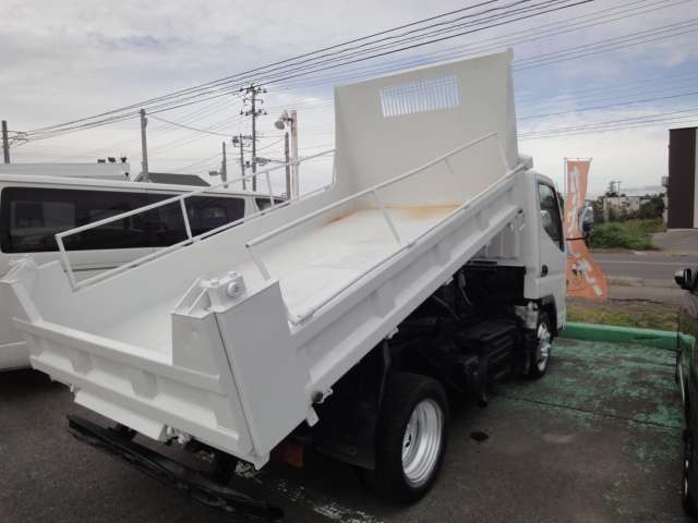 Mitsubishi Fuso Canter 5