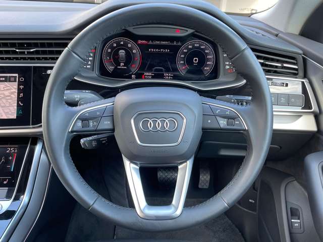 Audi Q8 10