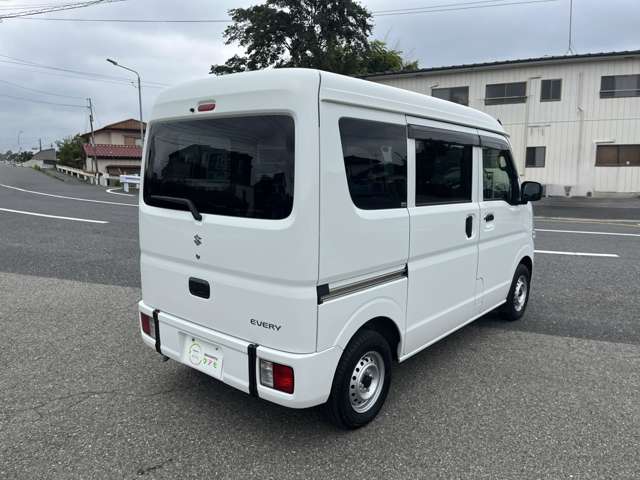 Suzuki Every 8