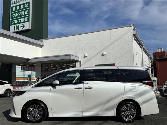 Toyota Alphard 6
