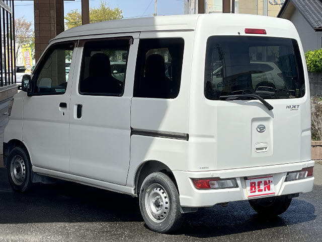 Daihatsu Hijet Cargo 5