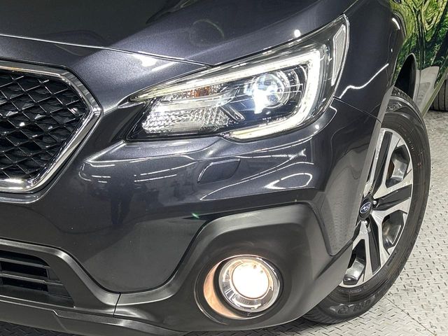 Subaru Legacy Outback 10
