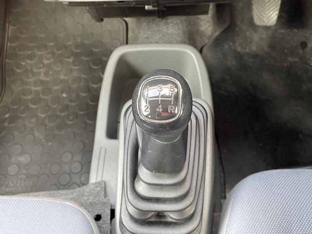 Nissan NV100 Clipper 7