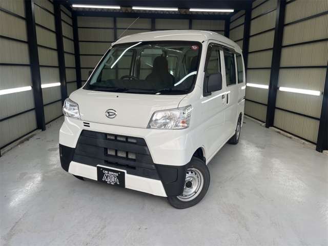 Daihatsu Hijet Cargo 3
