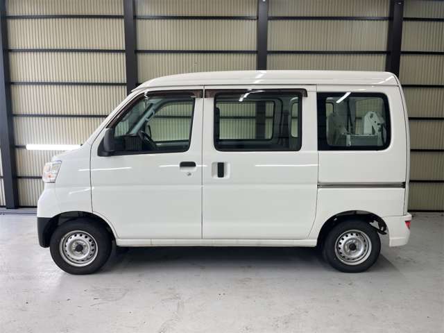 Daihatsu Hijet Cargo 5