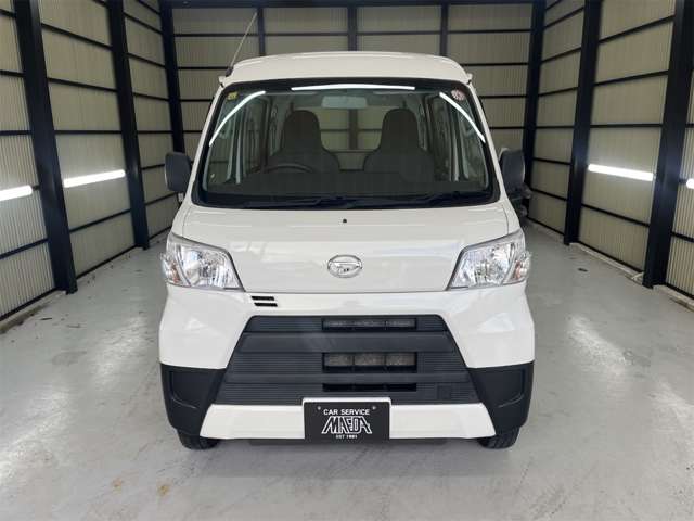 Daihatsu Hijet Cargo 6