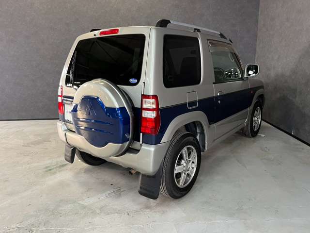 Mitsubishi Pajero Mini 9