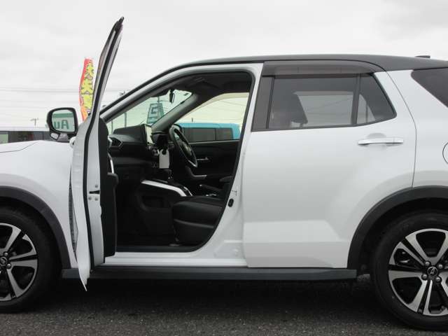 Daihatsu Rocky 9