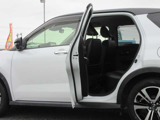 Daihatsu Rocky 10