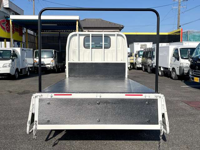 Isuzu Elf 9