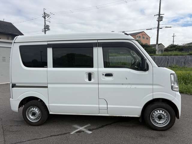 Nissan NV100 Clipper 11
