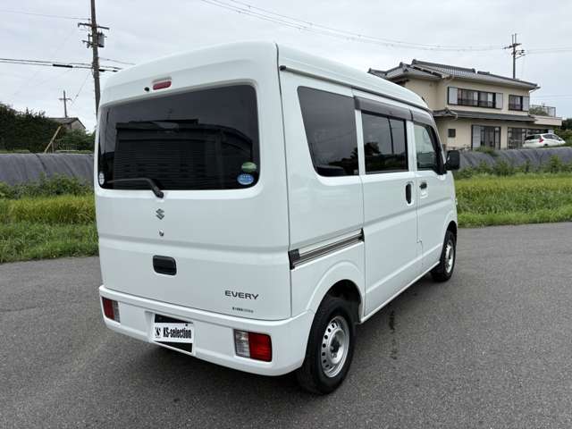 Suzuki Every 12