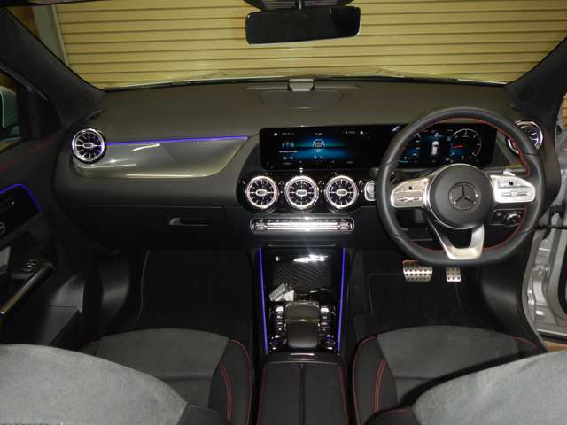 Mercedes-Benz GLA-Class 2