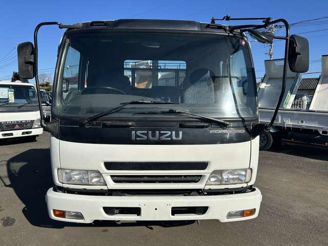 Isuzu Forward 2