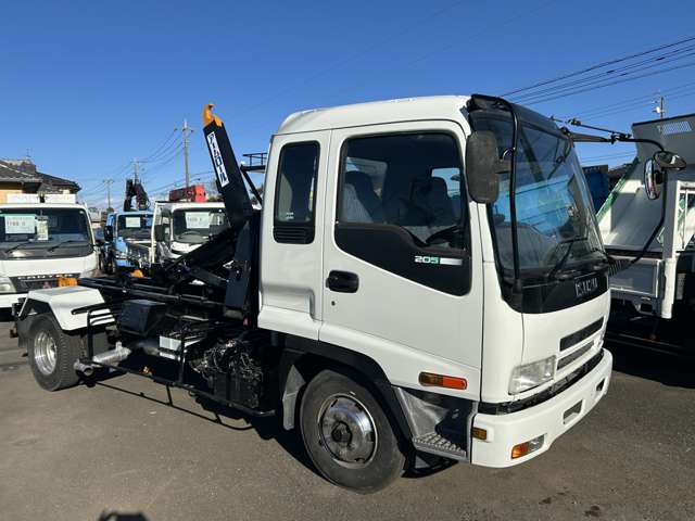 Isuzu Forward 3