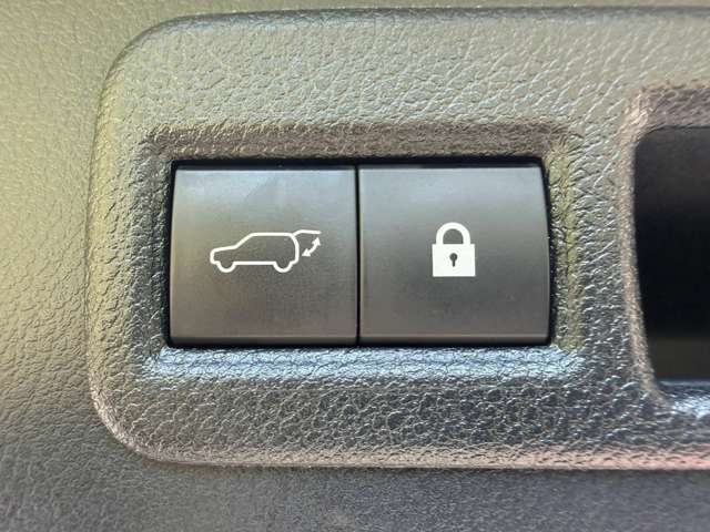 Lexus NX 4