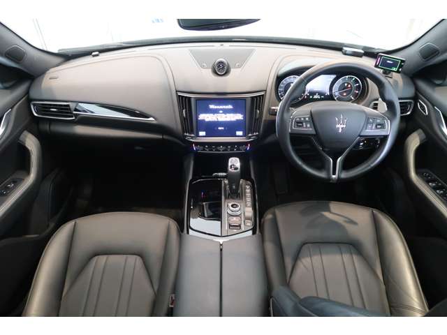 Maserati Levante 5