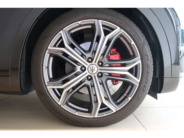 Maserati Levante 6