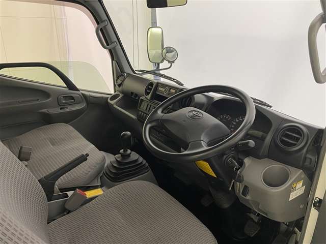 Toyota Toyoace 11