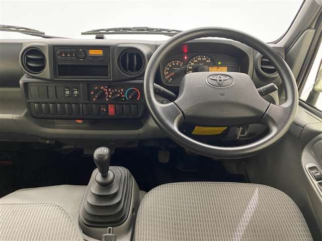 Toyota Toyoace 12