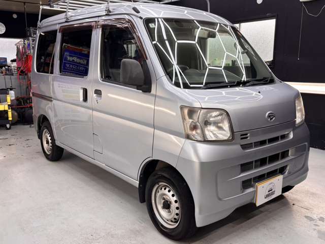 Daihatsu Hijet Cargo 11