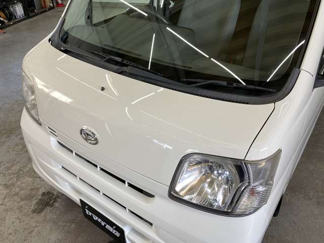 Daihatsu Hijet Cargo 12