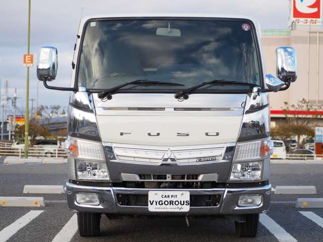 Mitsubishi Fuso Canter 4