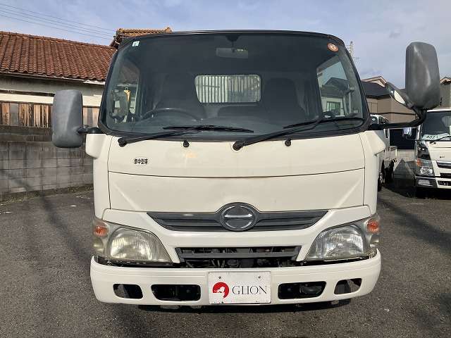 Hino Dutro 2
