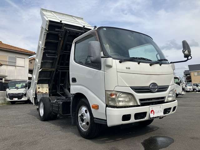 Hino Dutro 10
