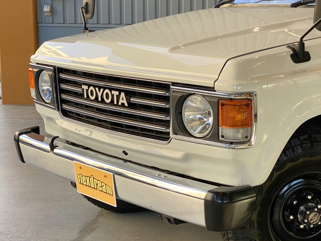 Toyota Land Cruiser 60 4