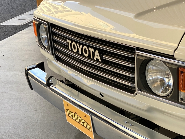Toyota Land Cruiser 60 6