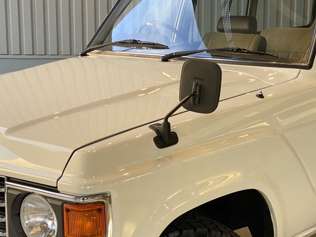 Toyota Land Cruiser 60 8