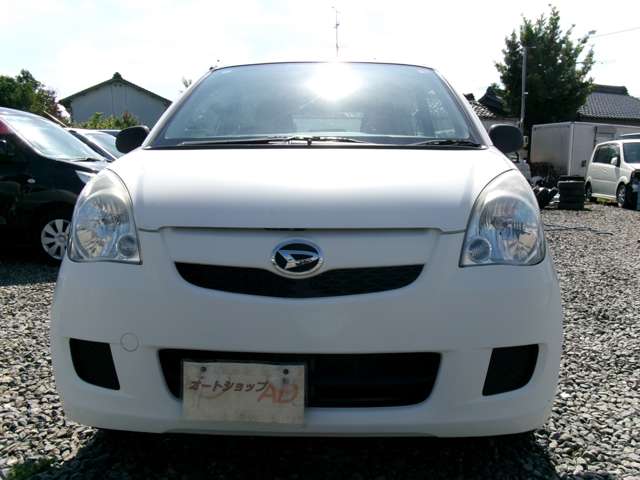 Daihatsu Mira 2