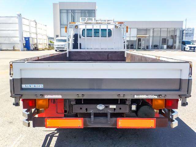 Mitsubishi Fuso Canter 7