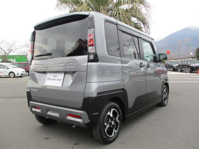 Mitsubishi Delica Mini 3