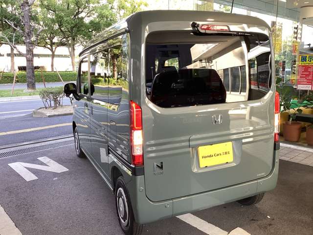Honda N-VAN 12