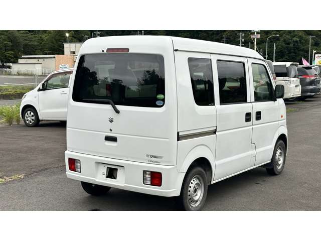 Suzuki Every 9