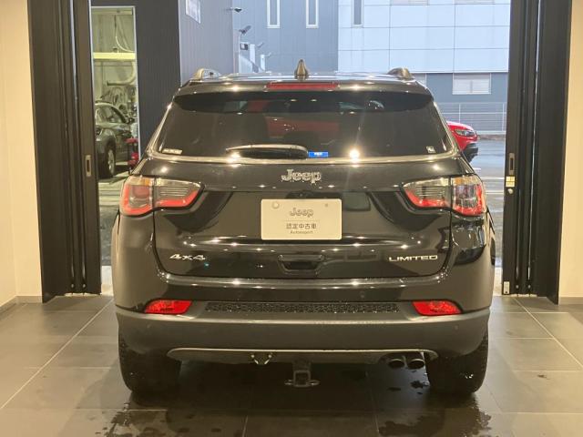 Jeep Compass 8