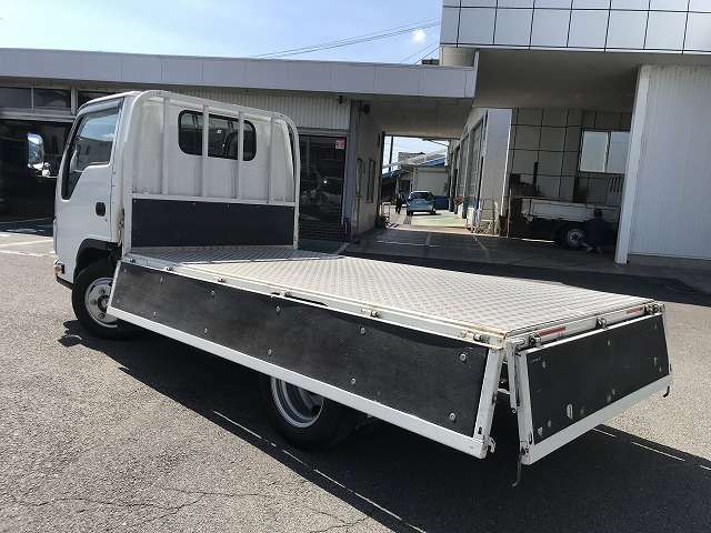 Isuzu Elf 11