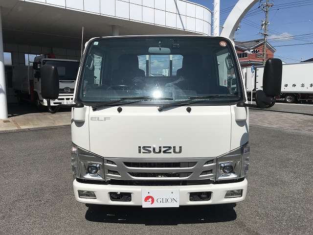 Isuzu Elf 2