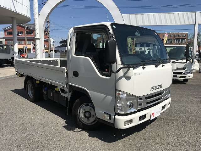 Isuzu Elf 3