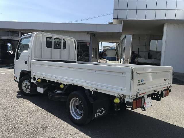 Isuzu Elf 4