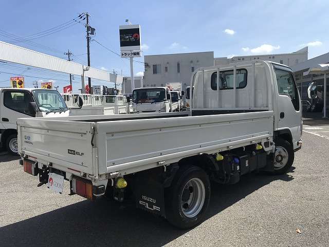 Isuzu Elf 6