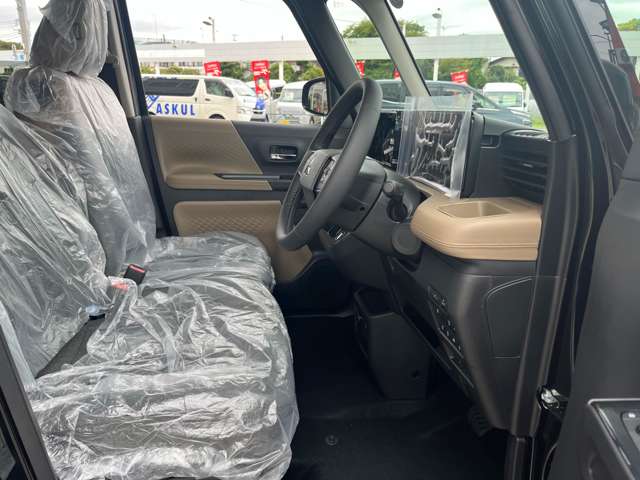 Mitsubishi Delica Mini 11