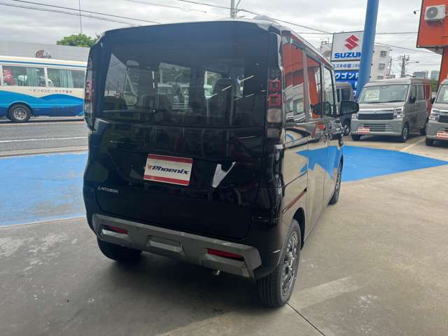 Mitsubishi Delica Mini 5