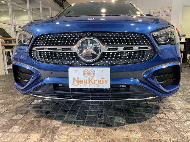 Mercedes-Benz GLA-Class 12