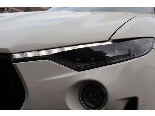 Maserati Levante 11